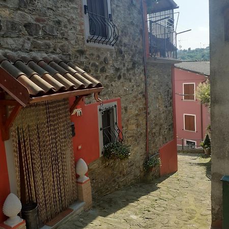 شقة Casa Dolce Casa Di Rosy E Roby Bardine di San Terenzo المظهر الخارجي الصورة