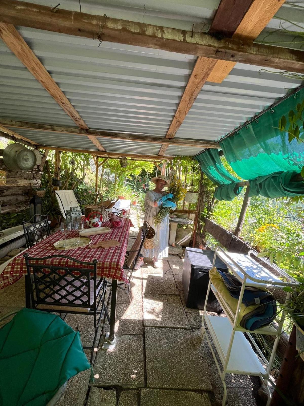شقة Casa Dolce Casa Di Rosy E Roby Bardine di San Terenzo المظهر الخارجي الصورة